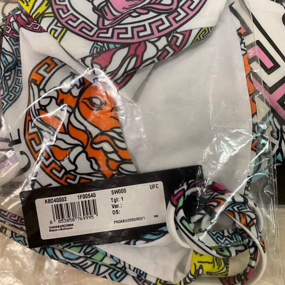 NEW💕VERSACE MEDUSA AMPLIFIED PRINT 💕 - Picture 10 of 11